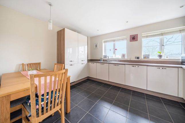 Maisonette for sale in Winch's Meadow, Burnham