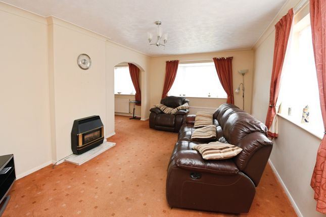 3, Cherry Avenue, Lincoln photo 2