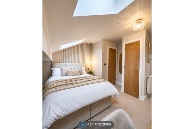 Broomhill Lane, Mansfield photo 2