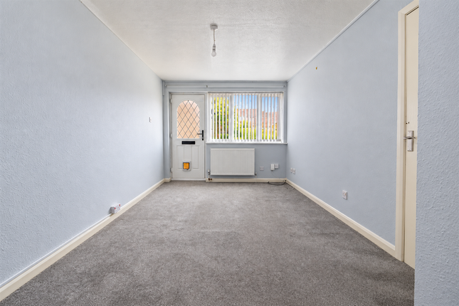 63 Spruce Avenue, Waterlooville photo 4