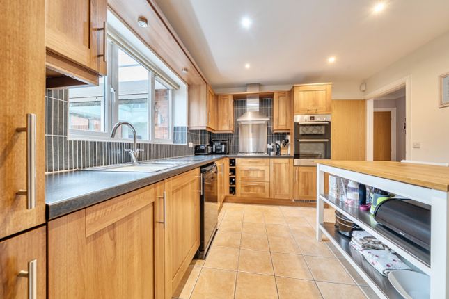 11, Bramwell Drive, Nottingham photo 3