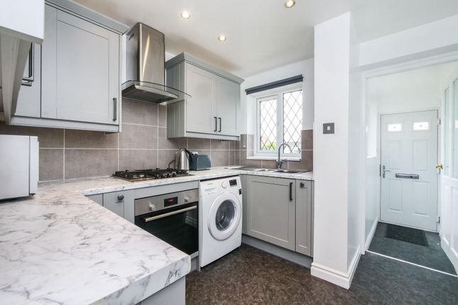32, Carron Crescent, York photo 4