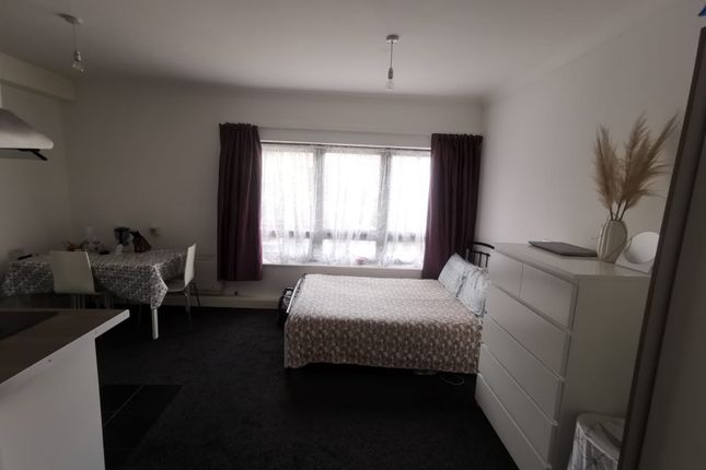 Property to rent in Abbey Road, Ilford