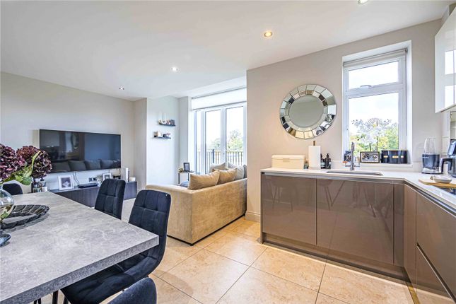 3 Oxford House,, Marlborough Drive, Hertfordshire photo 4