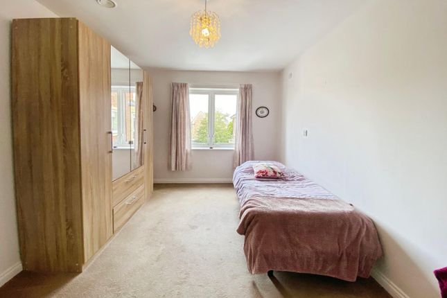 Flat 19, Meadowfields, Chapel Street, Thirsk photo 4