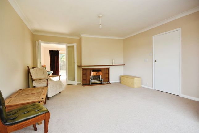 122, Thaxted Road, Saffron Walden photo 4
