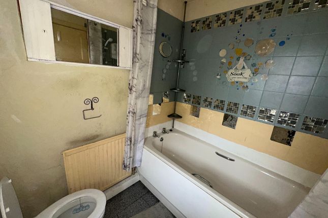86, Castleway, Manchester photo 5