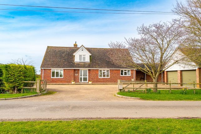 Detached house to rent in Homelye Lane, Dunmow CM6