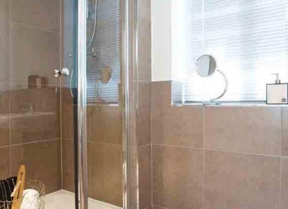 1.04 10 City Walk Apartments,, 10 City Walk Apartments, London photo 4