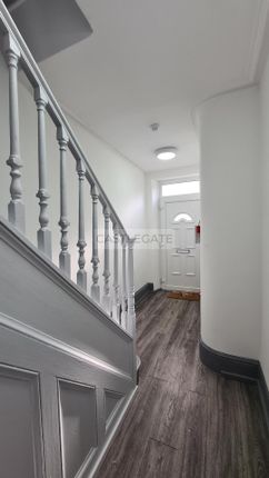 Shared accommodation to rent in Manchester Road, Huddersfield, West Yorkshire