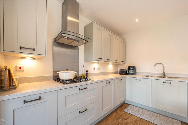 8, Claudius Way, Warwickshire photo 4