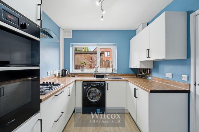 76 Crossdale Road, Bolton photo 3