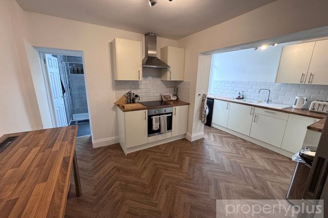 95, Tynybedw Terrace, Rhondda Cynon Taff photo 2