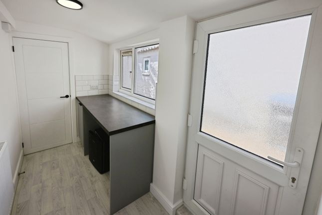 8, John Street, Shildon photo 4