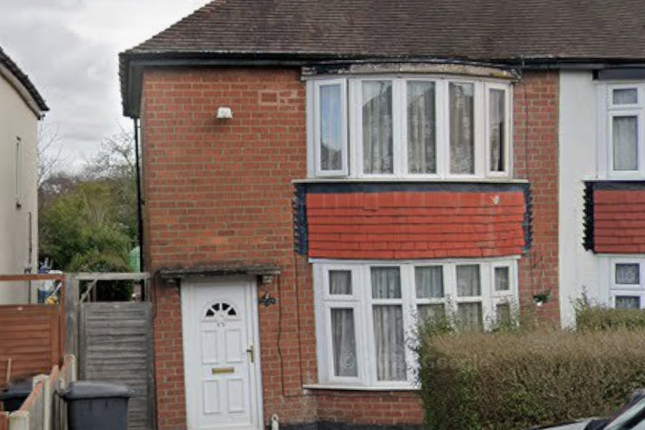 2-bed house on 69, Wolverhampton, £995/mo