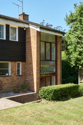 Detached house for sale in Hawthorne Road, Radlett, Hertfordshire
