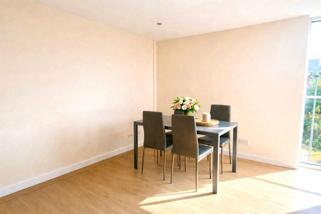 7 Montgomery Place, Sheffield photo 4