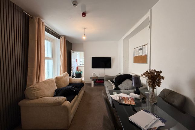 Finsbury Terrace, Swansea photo 2