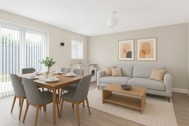 (Flat 2), 30, Laurels Road, Buckinghamshire photo 3