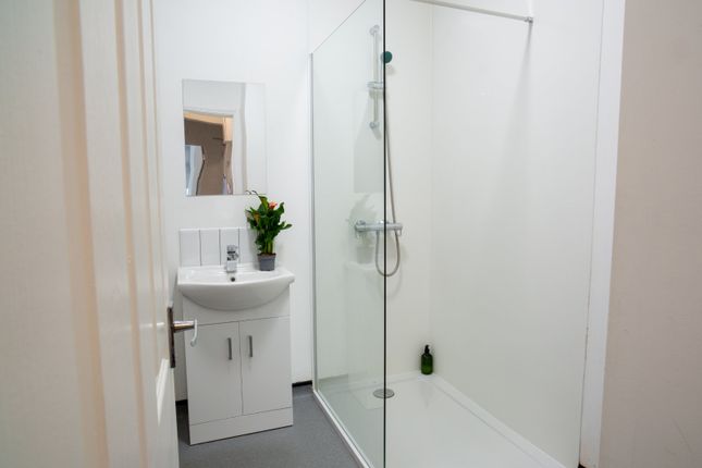 Flat 1, 27, Surrey Road, Margate photo 5