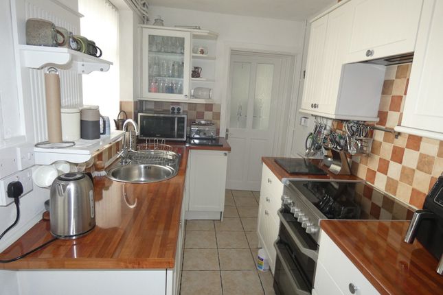 15, Creswell Road, Castell-nedd photo 4