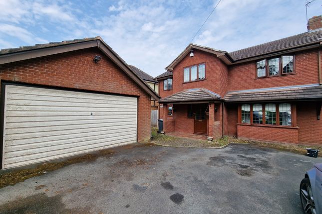 Thumbnail Detached house for sale in Keepers Lane, Codsall