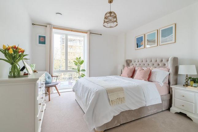 Flat for sale in Foundry Mews, Forest Road, London