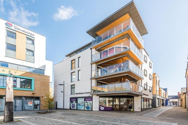 Thumbnail Flat for sale in Town Centre Location, Bicester, Oxfordshire