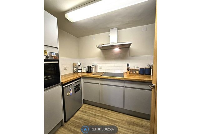 Claverton Court, Queens Park, Chester photo 3