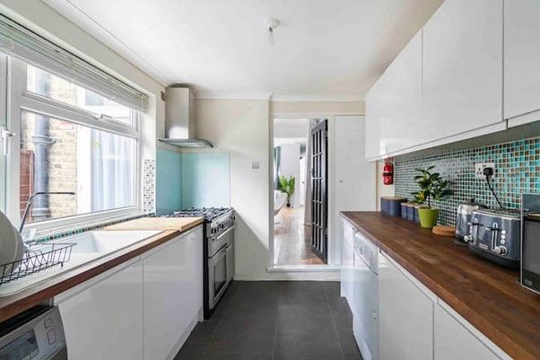 Beresford Road, Walthamstow photo 5