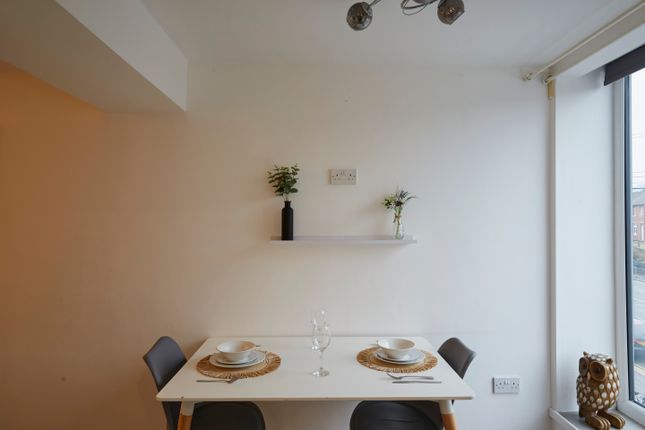 Deal House, HUDDERSFIELD photo 5