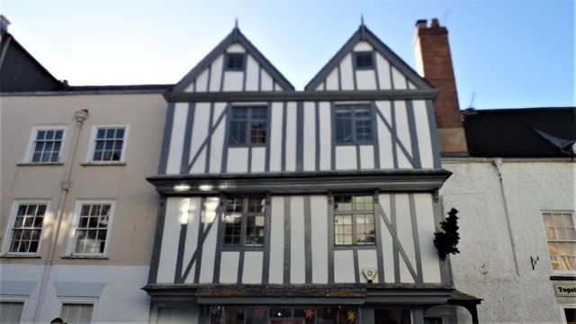 Thumbnail Maisonette to rent in Fore Street, Topsham, Exeter