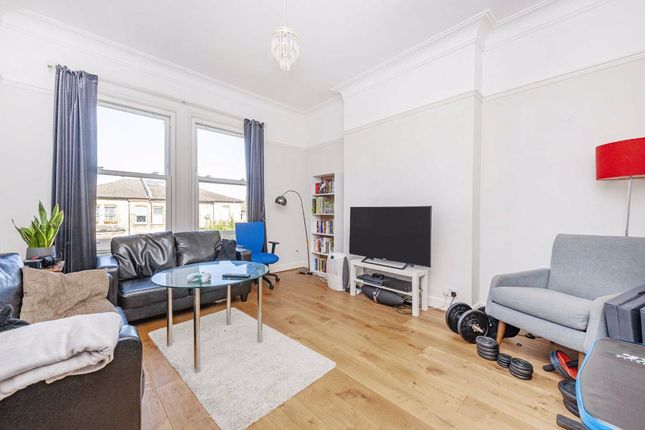 Thumbnail Flat to rent in Ryde Vale Road, London