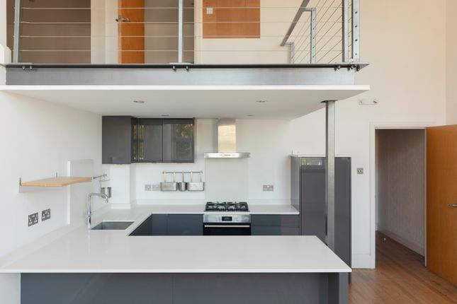 Flat 14 Grenier Apartments, 18 , Gervase Street, Peckham photo 4