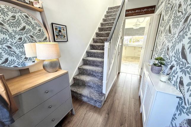20, Hindley Close, Ryton photo 5