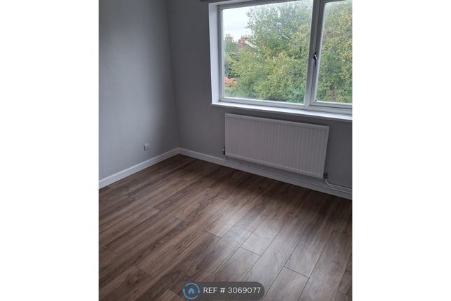 Bridgeway, New Bradwell, Milton Keynes photo 4