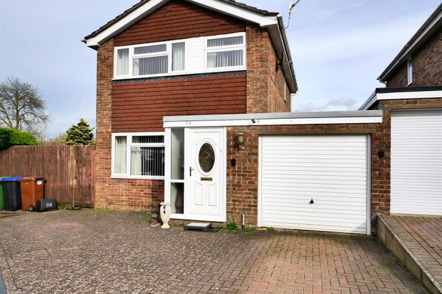Thumbnail Detached house for sale in Falcon Road, Calne