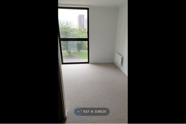 Flat, F Spinners Way, Manchester photo 3
