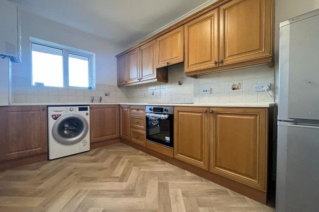 Flat to rent in Somerset Court, Blackpool, Lancashire