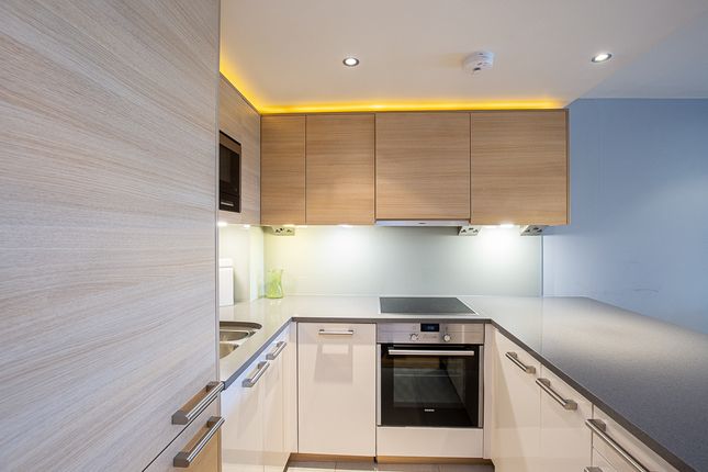 Flat 99, Octavia House, 213, Townmead Road, Imperial Wharf photo 4