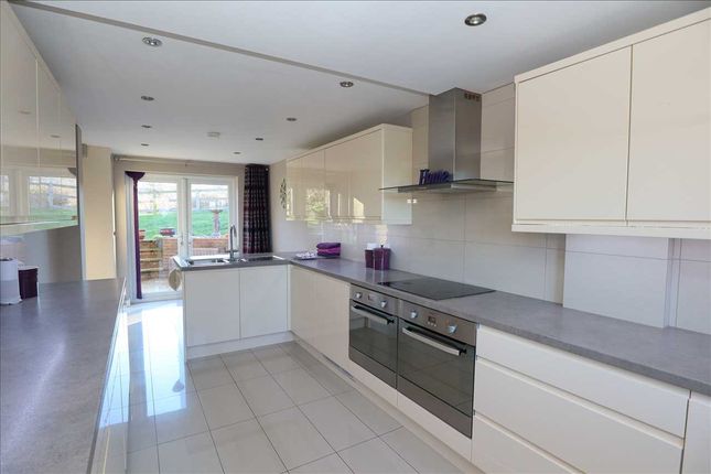 Semi-detached house for sale in Barnfield Close, Old Coulsdon, Coulsdon