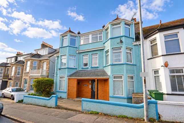 1-bed flat on Flat 8, Ivanhoe, Newquay, £975/mo