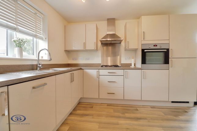 5, Firwood Avenue, Winsford photo 4