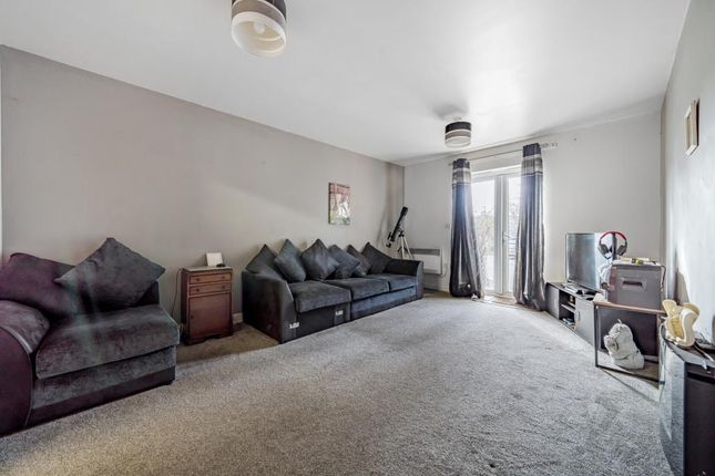 Flat for sale in New Hinksey, Oxford