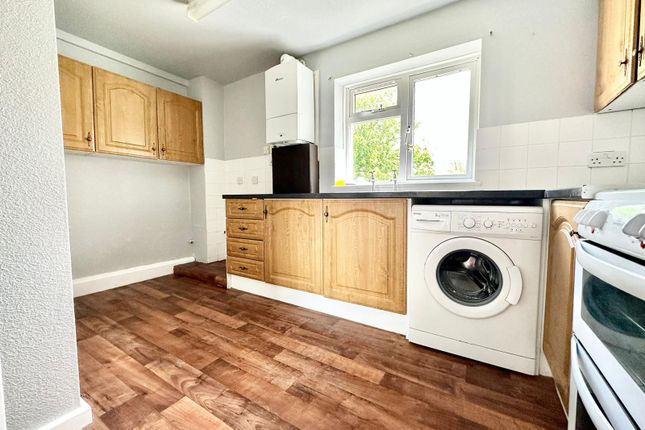 21, Dane Gardens, Kent photo 4