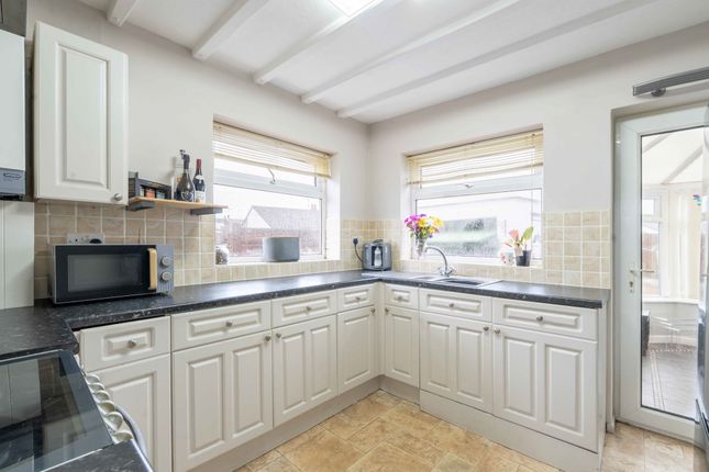 5 St. Davids Road, Abergele photo 3