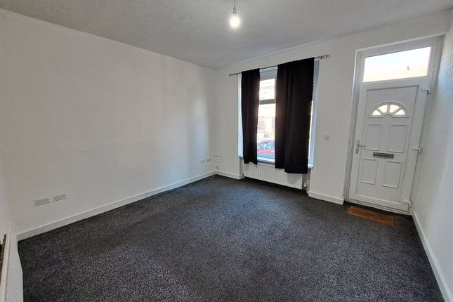 Retford Place, Bradford photo 2