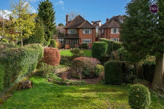 71, Hempstead Road, Hertfordshire photo 2