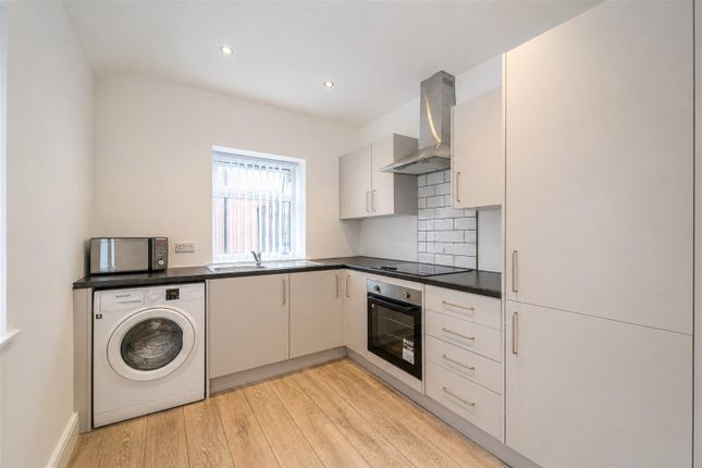 FLAT 2, BIRMINGHAM photo 5