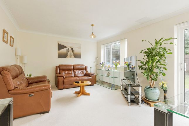 25, Festival Avenue, Kent photo 2